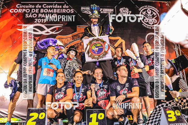 Buy your photos of the event1 Corrida Noturna Super 17 - Etapa Mogi das Cruzes on Fotop