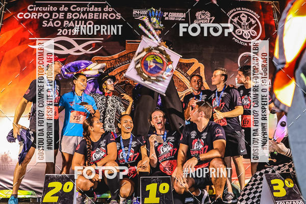 Buy your photos of the event1 Corrida Noturna Super 17 - Etapa Mogi das Cruzes on Fotop