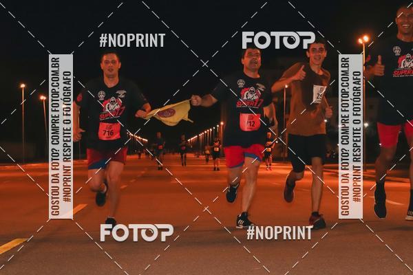 Buy your photos of the event1 Corrida Noturna Super 17 - Etapa Mogi das Cruzes on Fotop