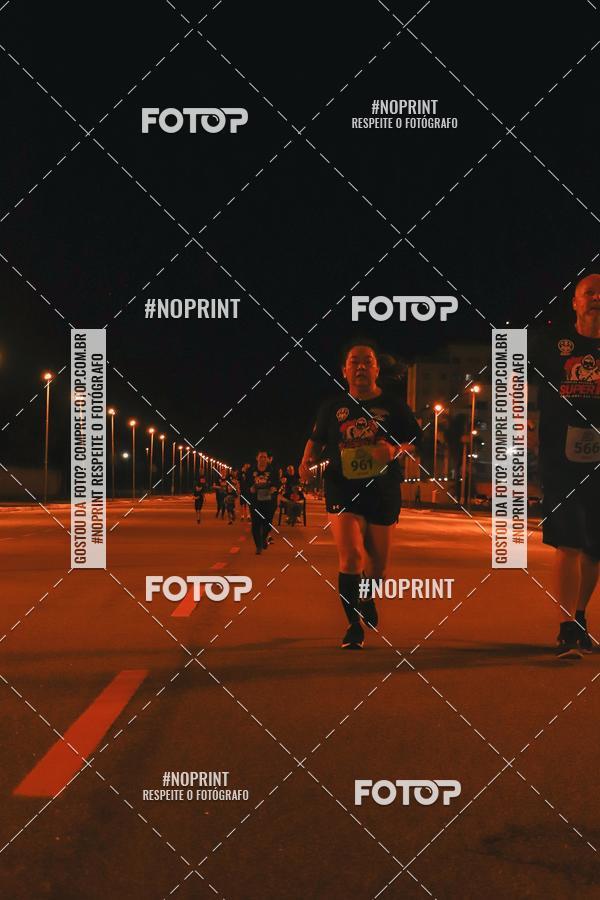 Buy your photos of the event1 Corrida Noturna Super 17 - Etapa Mogi das Cruzes on Fotop
