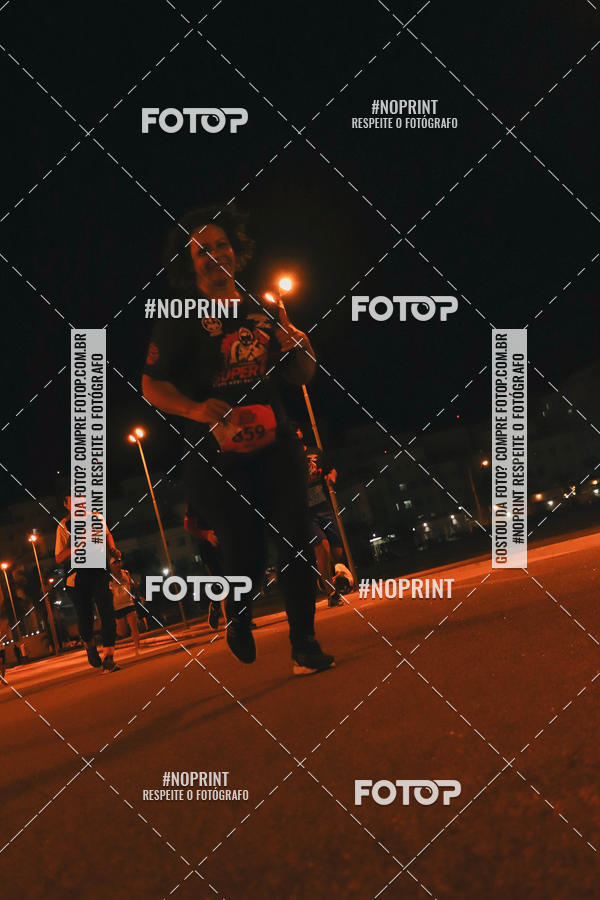 Buy your photos of the event1 Corrida Noturna Super 17 - Etapa Mogi das Cruzes on Fotop
