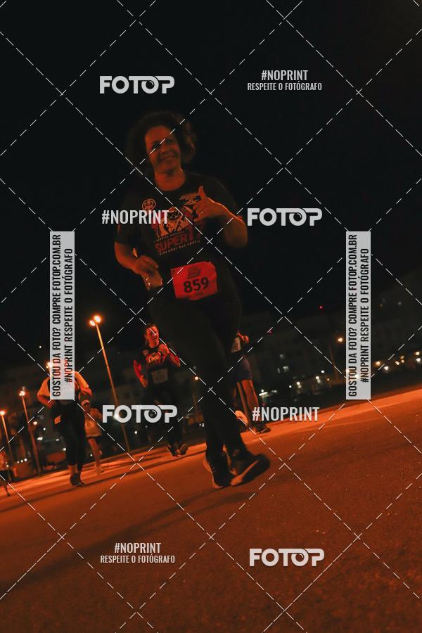 Buy your photos of the event1 Corrida Noturna Super 17 - Etapa Mogi das Cruzes on Fotop