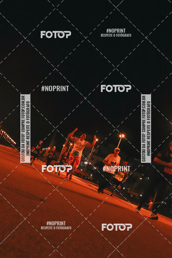 Buy your photos of the event1 Corrida Noturna Super 17 - Etapa Mogi das Cruzes on Fotop