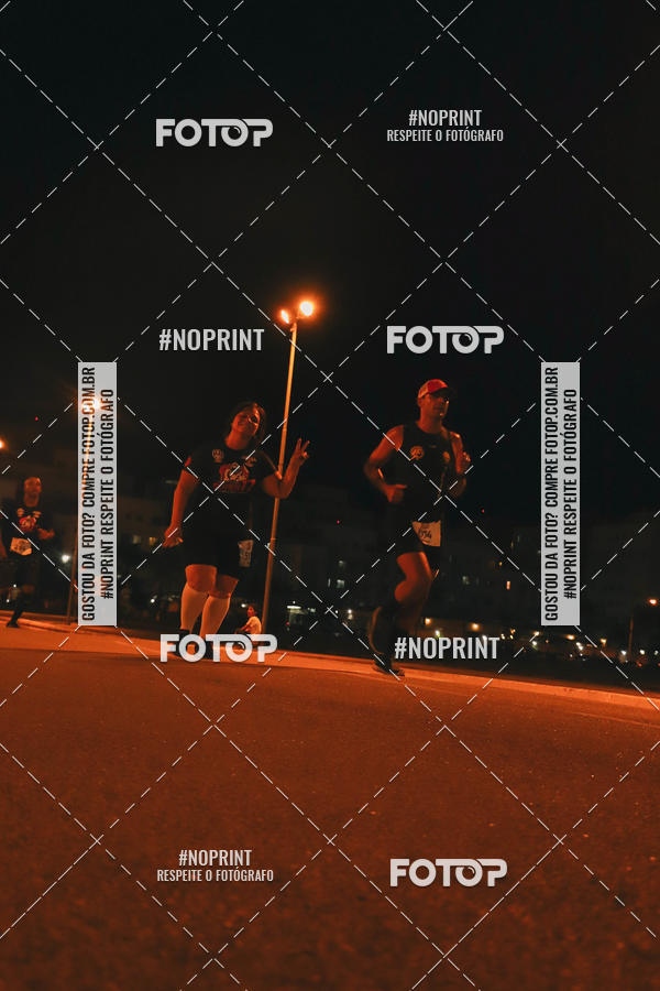 Buy your photos of the event1 Corrida Noturna Super 17 - Etapa Mogi das Cruzes on Fotop