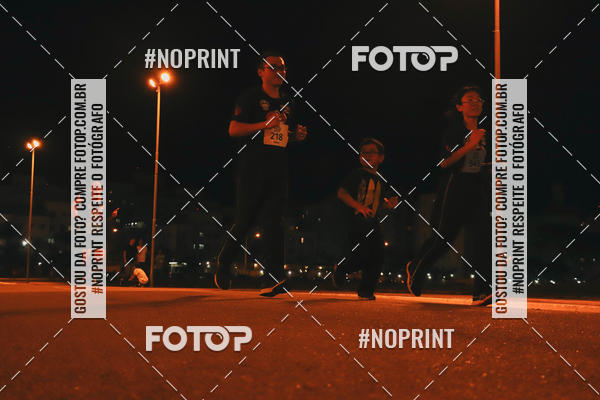 Buy your photos of the event1 Corrida Noturna Super 17 - Etapa Mogi das Cruzes on Fotop