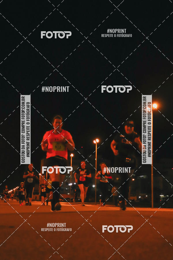 Buy your photos of the event1 Corrida Noturna Super 17 - Etapa Mogi das Cruzes on Fotop
