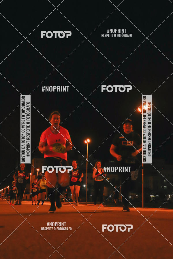 Buy your photos of the event1 Corrida Noturna Super 17 - Etapa Mogi das Cruzes on Fotop