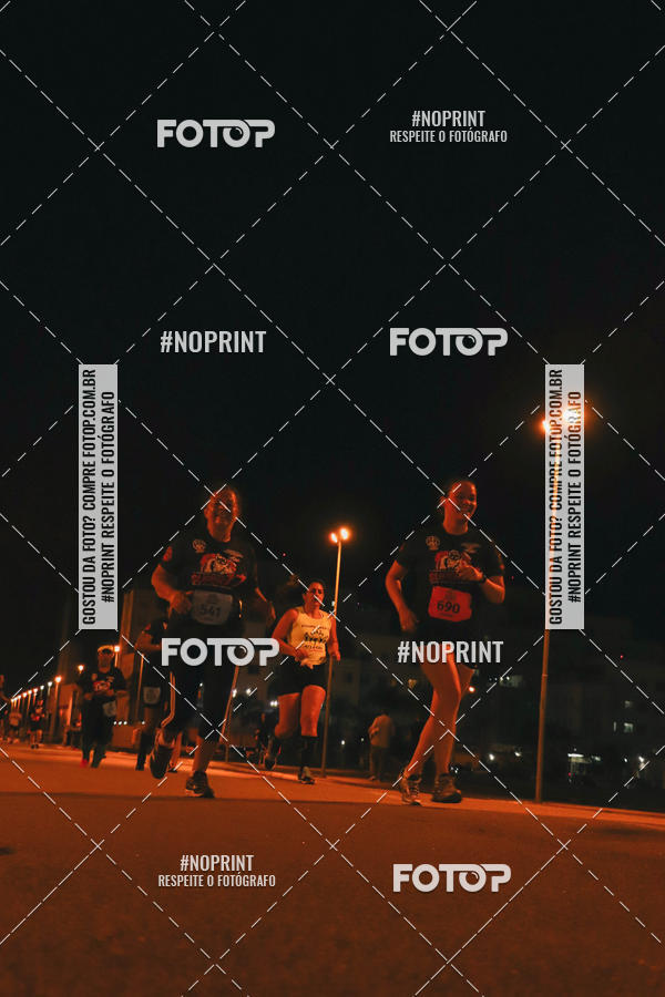 Buy your photos of the event1 Corrida Noturna Super 17 - Etapa Mogi das Cruzes on Fotop