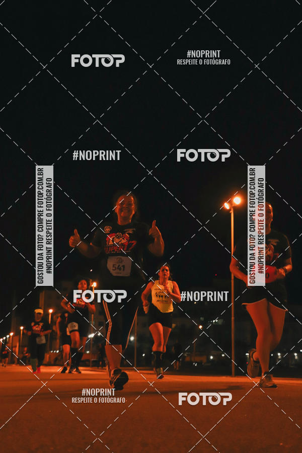 Buy your photos of the event1 Corrida Noturna Super 17 - Etapa Mogi das Cruzes on Fotop