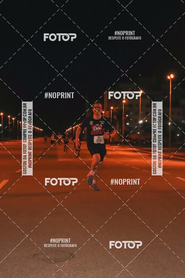 Buy your photos of the event1 Corrida Noturna Super 17 - Etapa Mogi das Cruzes on Fotop