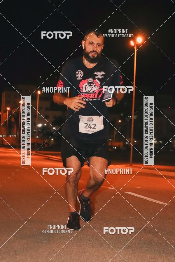 Buy your photos of the event1 Corrida Noturna Super 17 - Etapa Mogi das Cruzes on Fotop