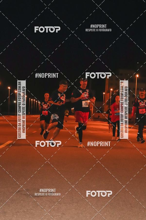 Buy your photos of the event1 Corrida Noturna Super 17 - Etapa Mogi das Cruzes on Fotop
