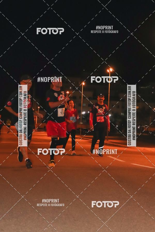 Buy your photos of the event1 Corrida Noturna Super 17 - Etapa Mogi das Cruzes on Fotop