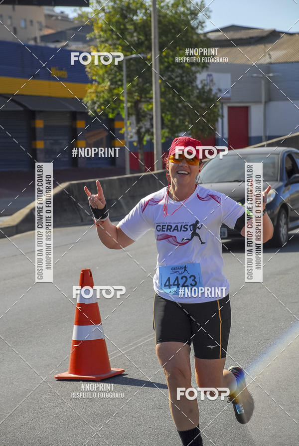 Buy your photos of the eventMaratona e Meia Maratona das Gerais on Fotop