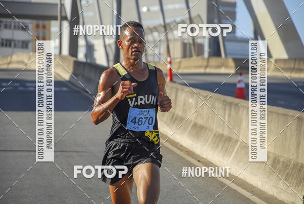 Buy your photos of the eventMaratona e Meia Maratona das Gerais on Fotop