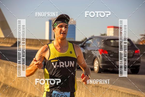 Buy your photos of the eventMaratona e Meia Maratona das Gerais on Fotop