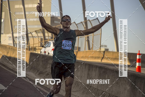 Buy your photos of the eventMaratona e Meia Maratona das Gerais on Fotop