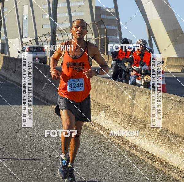 Buy your photos of the eventMaratona e Meia Maratona das Gerais on Fotop