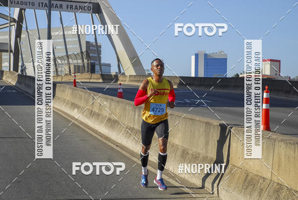 Buy your photos of the eventMaratona e Meia Maratona das Gerais on Fotop