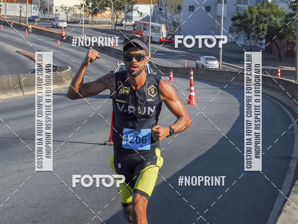 Buy your photos of the eventMaratona e Meia Maratona das Gerais on Fotop