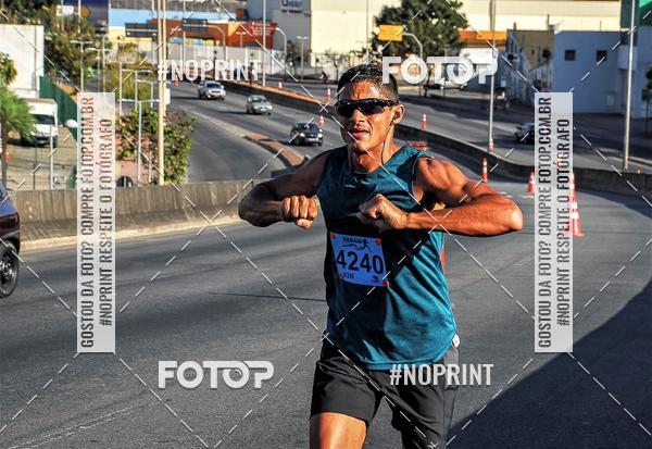 Buy your photos of the eventMaratona e Meia Maratona das Gerais on Fotop