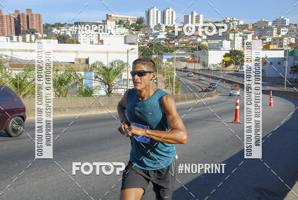 Buy your photos of the eventMaratona e Meia Maratona das Gerais on Fotop