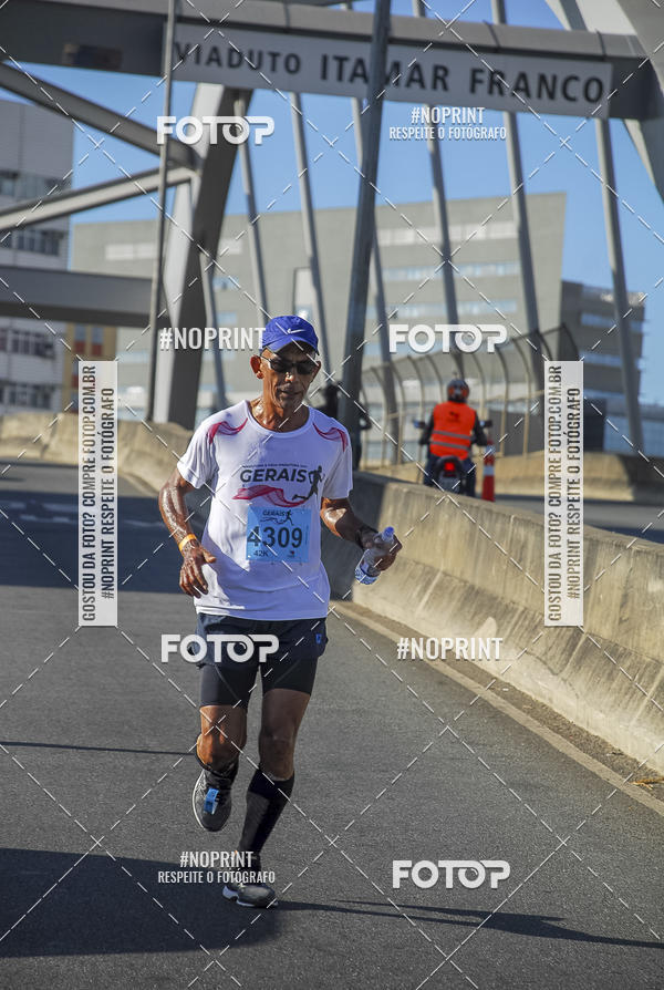Buy your photos of the eventMaratona e Meia Maratona das Gerais on Fotop