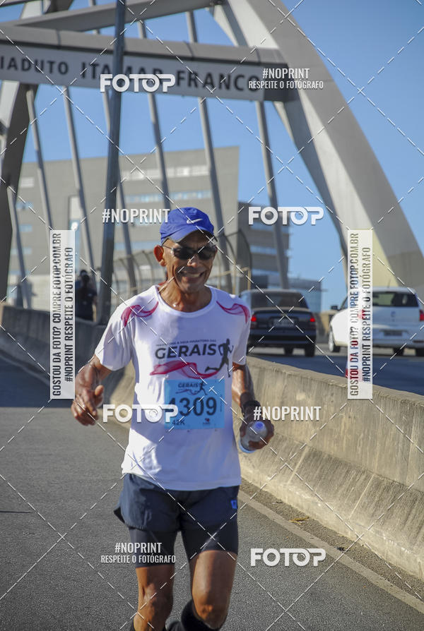 Buy your photos of the eventMaratona e Meia Maratona das Gerais on Fotop