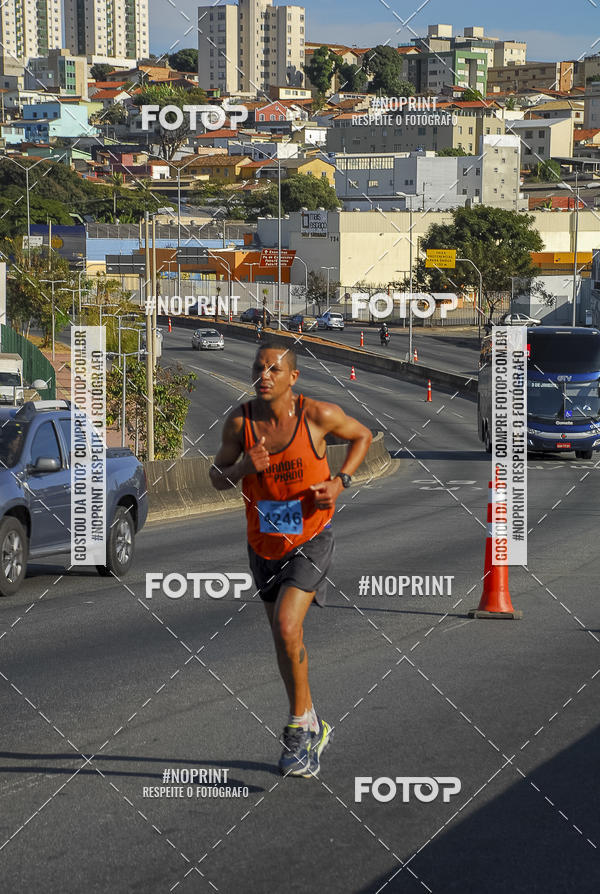 Buy your photos of the eventMaratona e Meia Maratona das Gerais on Fotop