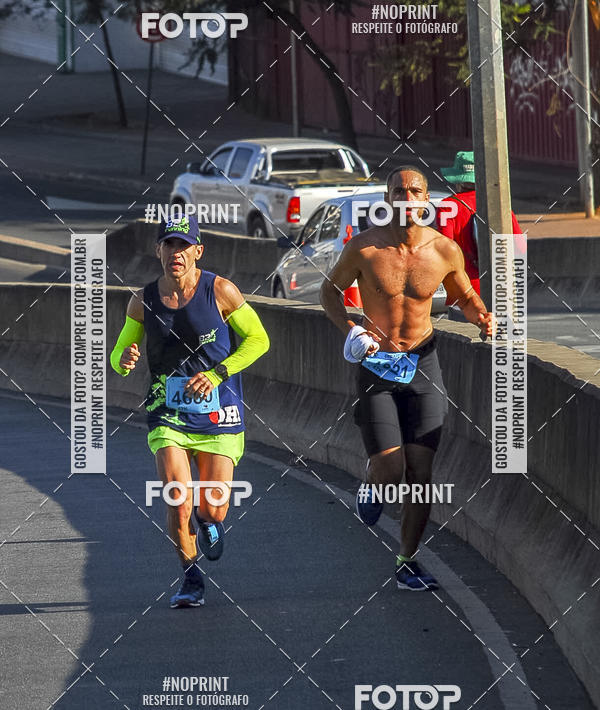 Buy your photos of the eventMaratona e Meia Maratona das Gerais on Fotop