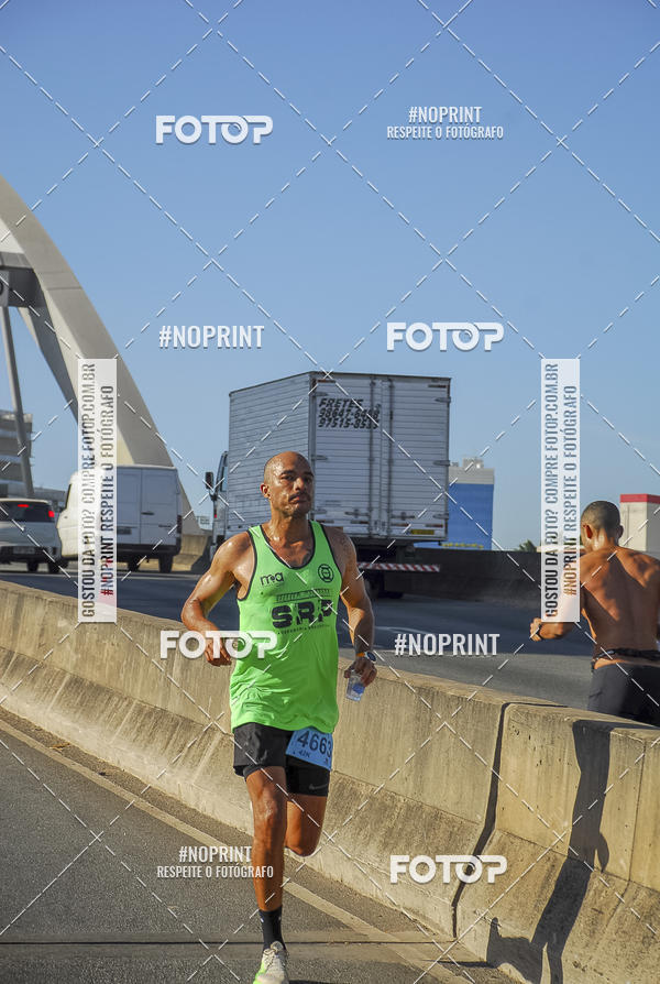 Buy your photos of the eventMaratona e Meia Maratona das Gerais on Fotop