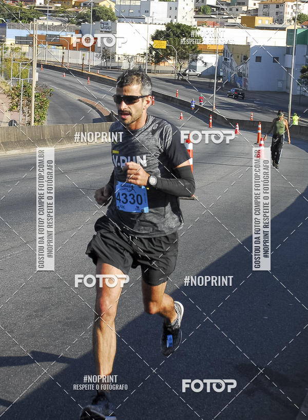 Buy your photos of the eventMaratona e Meia Maratona das Gerais on Fotop