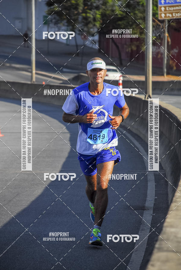 Buy your photos of the eventMaratona e Meia Maratona das Gerais on Fotop