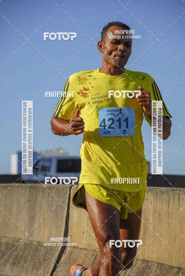 Buy your photos of the eventMaratona e Meia Maratona das Gerais on Fotop