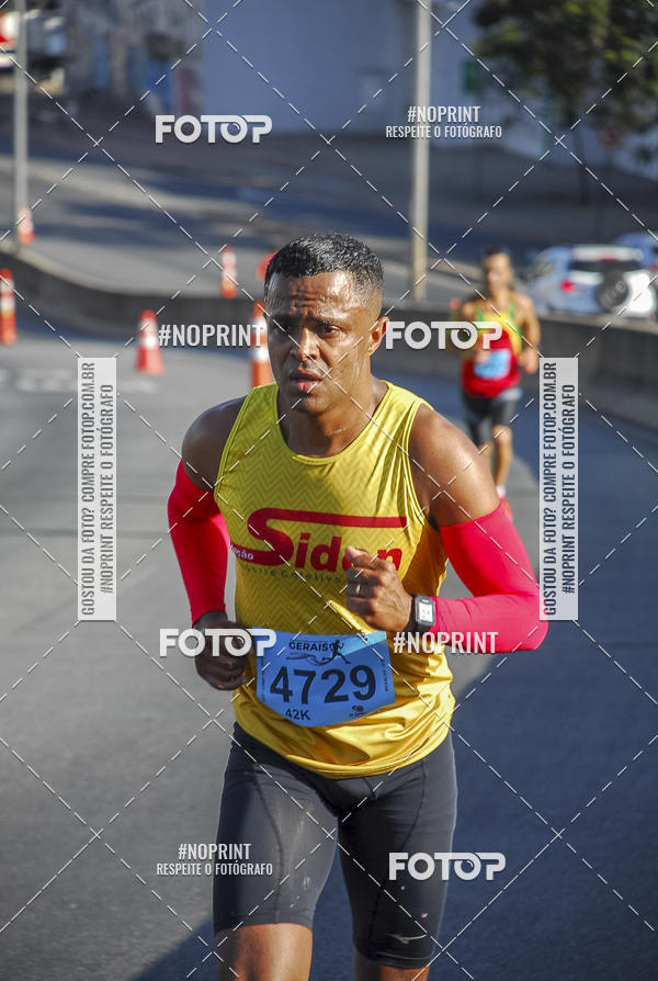Buy your photos of the eventMaratona e Meia Maratona das Gerais on Fotop