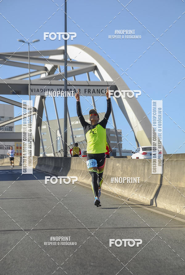Buy your photos of the eventMaratona e Meia Maratona das Gerais on Fotop