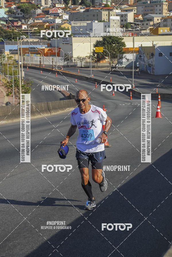 Buy your photos of the eventMaratona e Meia Maratona das Gerais on Fotop