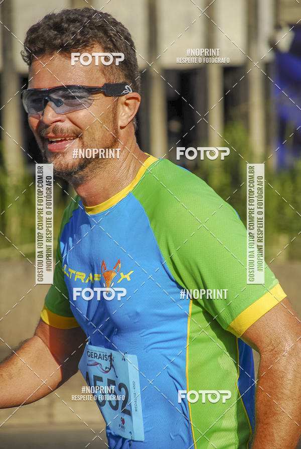 Buy your photos of the eventMaratona e Meia Maratona das Gerais on Fotop