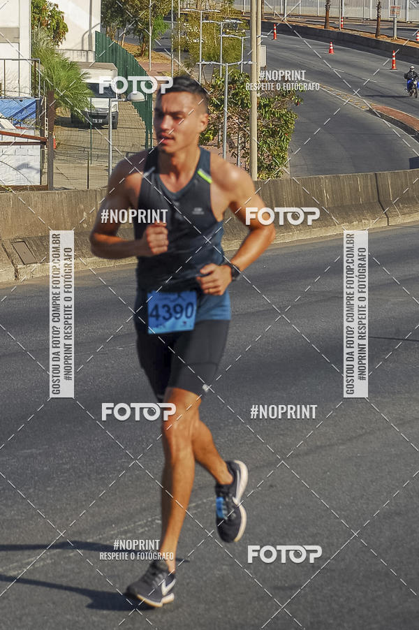 Buy your photos of the eventMaratona e Meia Maratona das Gerais on Fotop