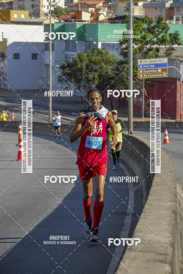 Buy your photos of the eventMaratona e Meia Maratona das Gerais on Fotop