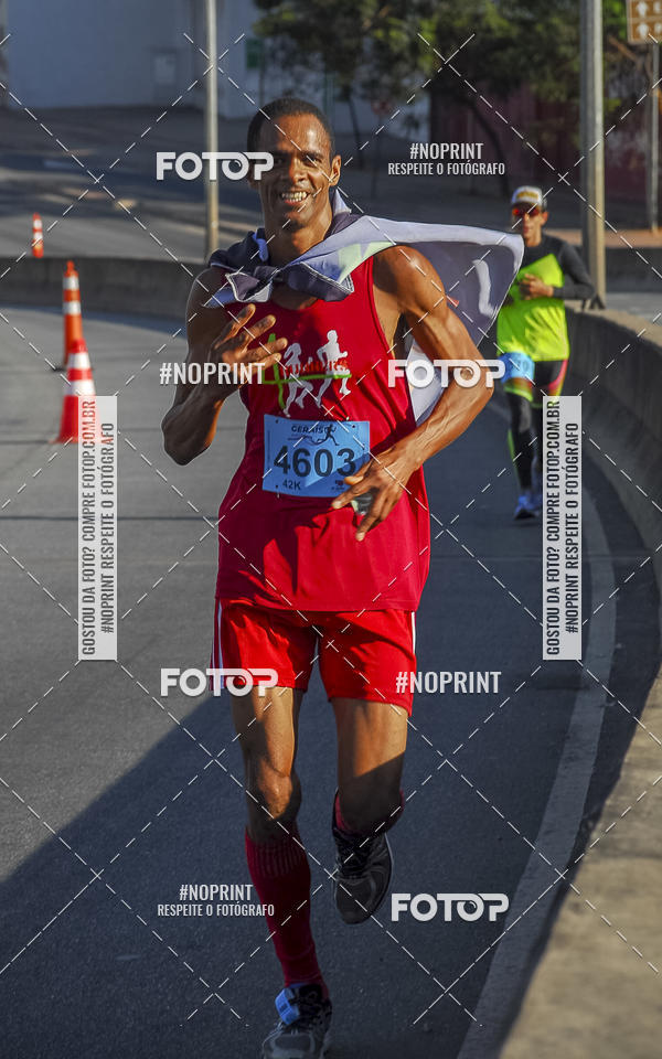 Buy your photos of the eventMaratona e Meia Maratona das Gerais on Fotop