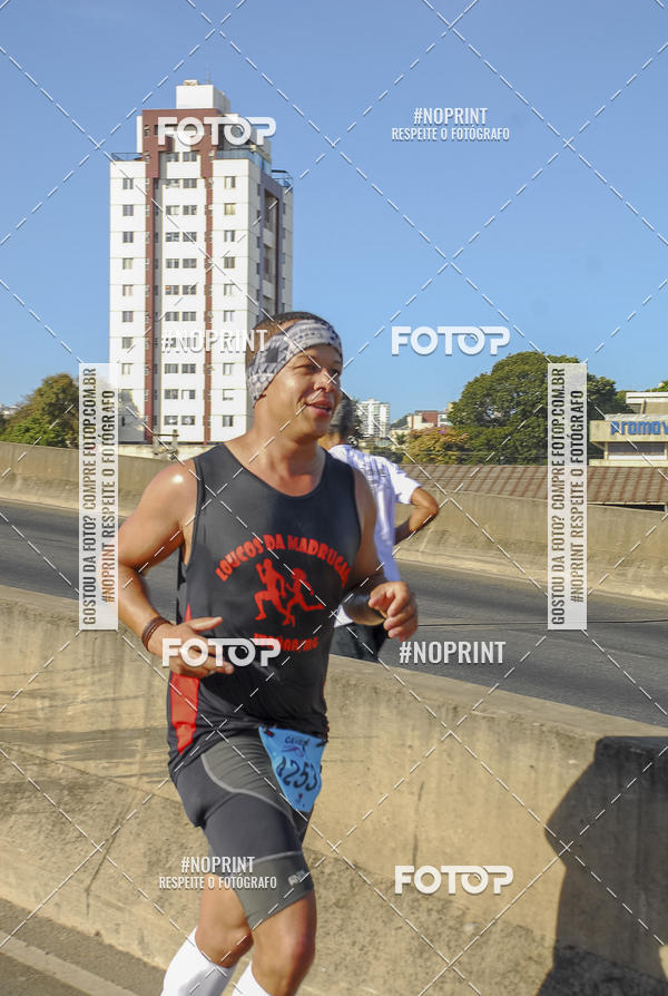 Buy your photos of the eventMaratona e Meia Maratona das Gerais on Fotop