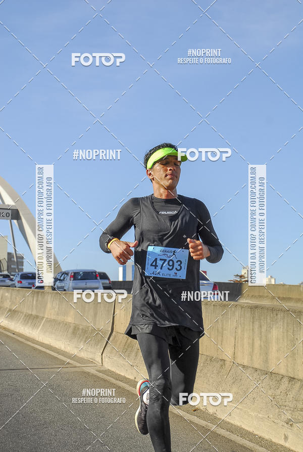 Buy your photos of the eventMaratona e Meia Maratona das Gerais on Fotop
