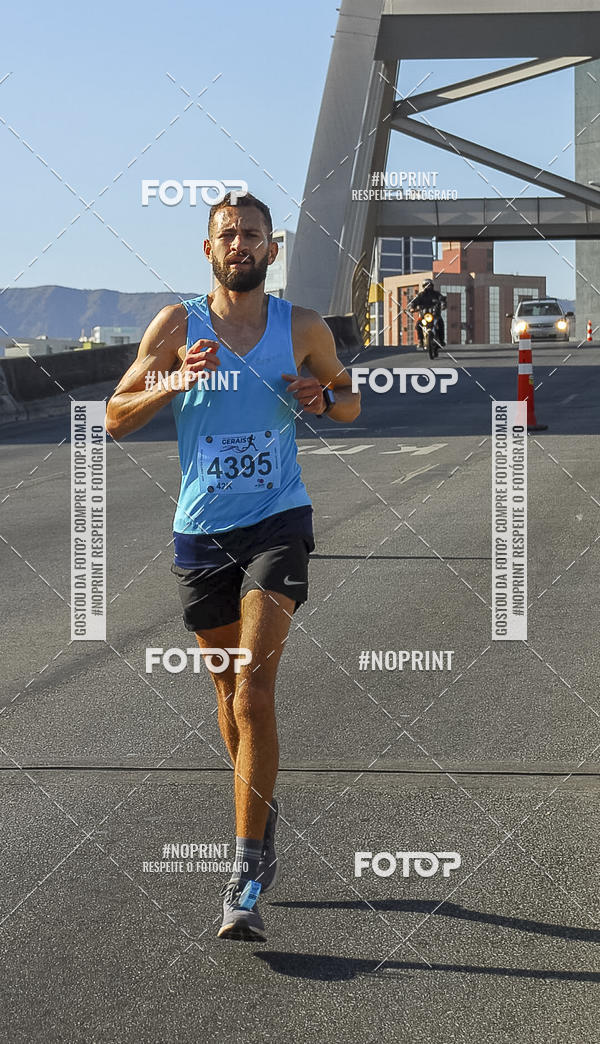 Buy your photos of the eventMaratona e Meia Maratona das Gerais on Fotop