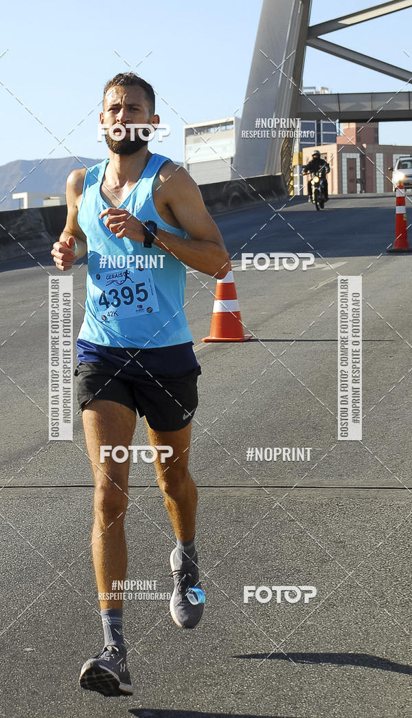 Buy your photos of the eventMaratona e Meia Maratona das Gerais on Fotop