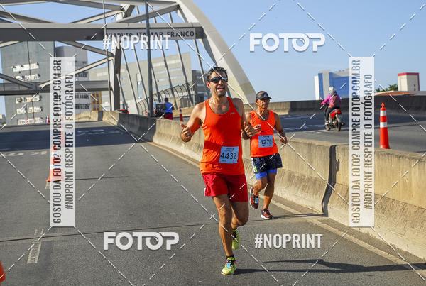 Buy your photos of the eventMaratona e Meia Maratona das Gerais on Fotop