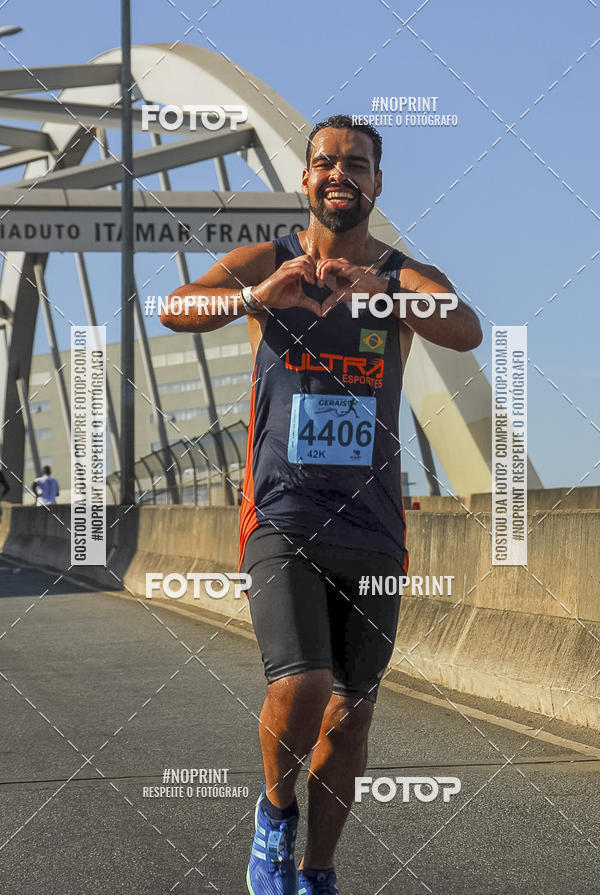 Buy your photos of the eventMaratona e Meia Maratona das Gerais on Fotop