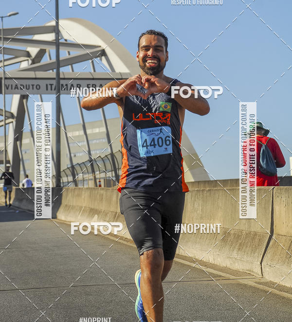 Buy your photos of the eventMaratona e Meia Maratona das Gerais on Fotop