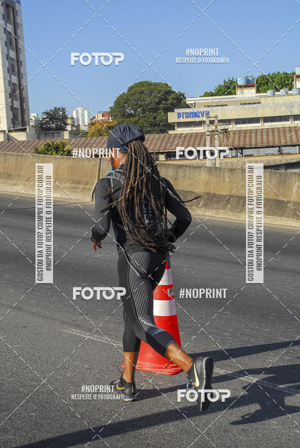Buy your photos of the eventMaratona e Meia Maratona das Gerais on Fotop
