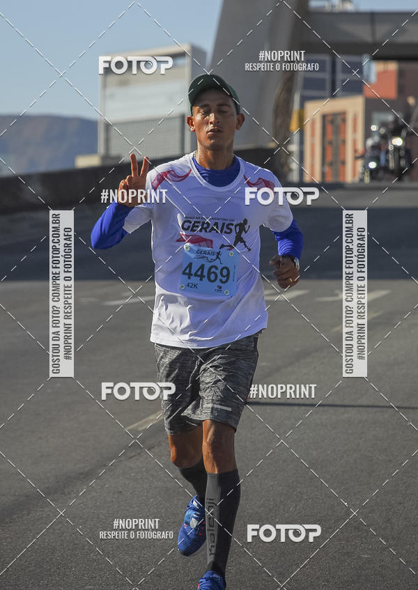 Buy your photos of the eventMaratona e Meia Maratona das Gerais on Fotop
